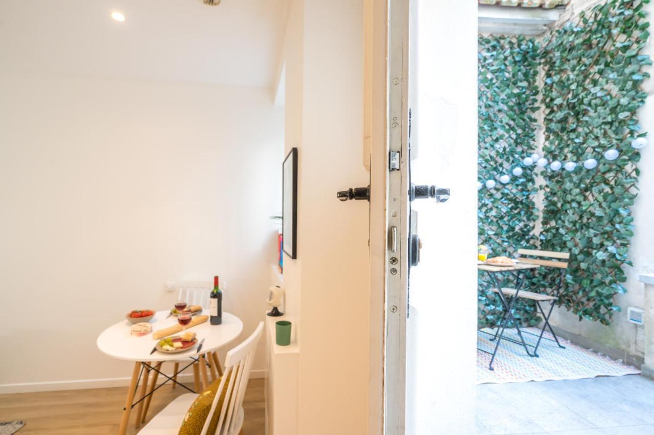 Happy Days - Eiffel Studio & Terrasse Apartment Paris Bagian luar foto